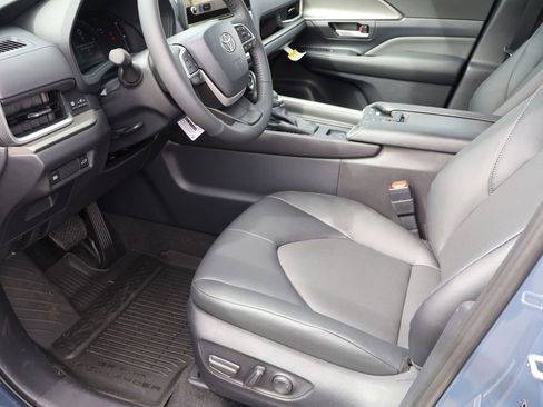 New 2026 Toyota Grand Highlander XLE AWD/4WD image 22