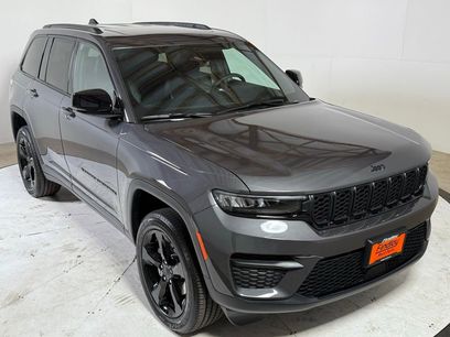 New 2025 Jeep Grand Cherokee Altitude