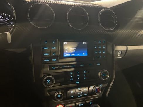 Used 2017 Ford Mustang Coupe image 10