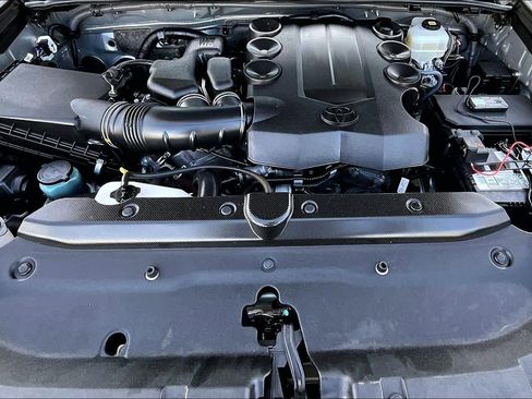 Certified 2020 Toyota 4Runner SR5 image 32