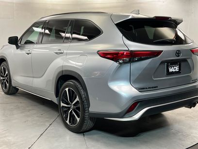 Used 2021 Toyota Highlander XSE
