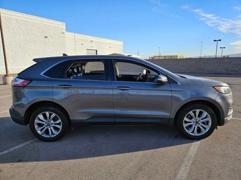 Used 2022 Ford Edge Titanium image 4