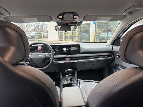 New 2025 Kia K4 EX image 24