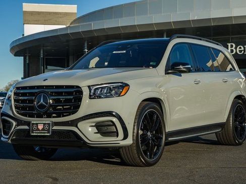 New 2026 Mercedes-Benz GLS 450 4MATIC image 3
