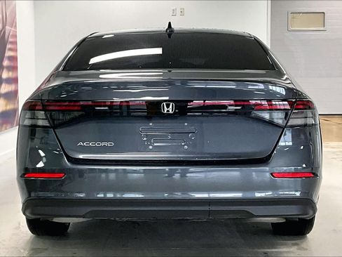 Used 2023 Honda Accord EX image 5