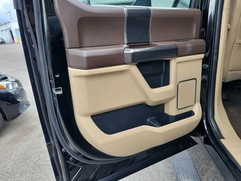 Used 2018 Ford F150 Lariat w/ Equipment Group 502A Luxury image 15