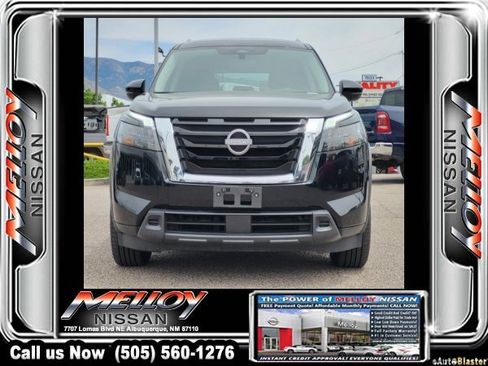Certified 2025 Nissan Pathfinder SV FWD image 2