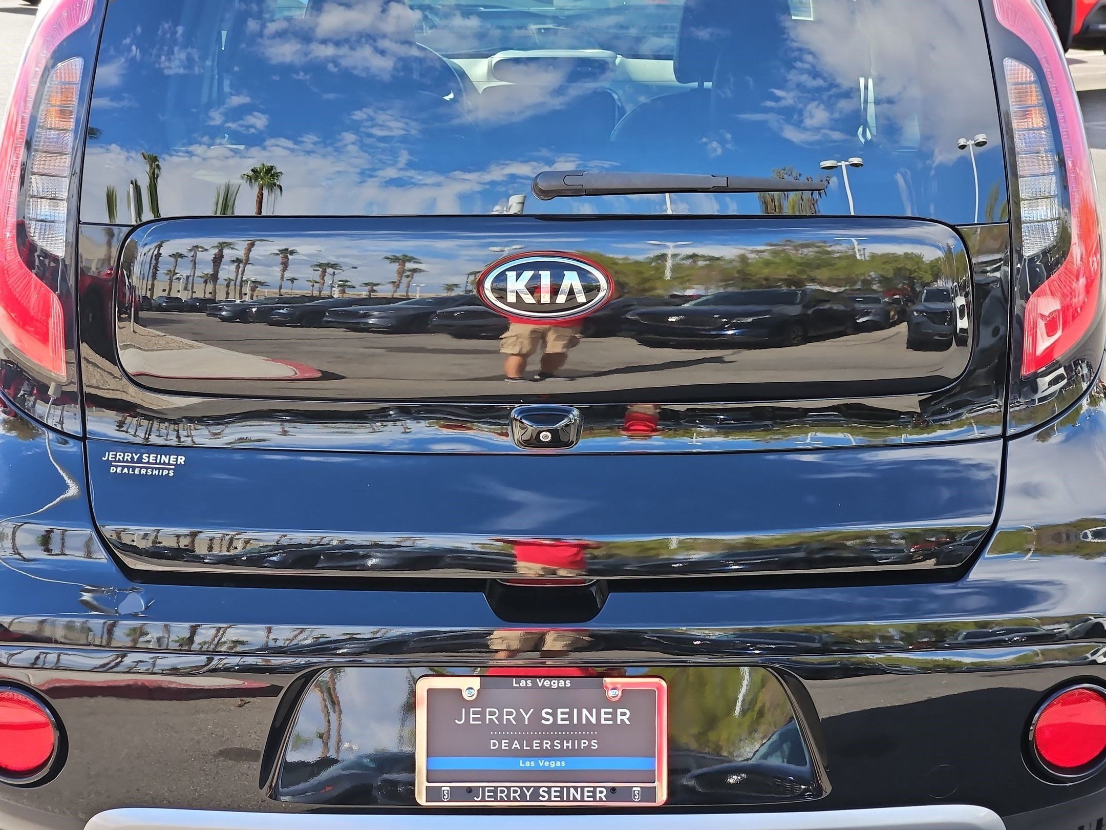 Used 2018 Kia Soul + w/ + Primo LIT Package FWD image 13