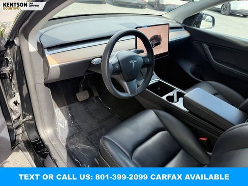 Used 2022 Tesla Model Y Long Range AWD/4WD image 29