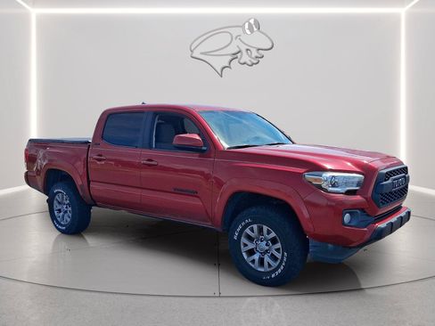Used 2017 Toyota Tacoma SR5 w/ SR5 Appearance Package (SM) RWD image 6