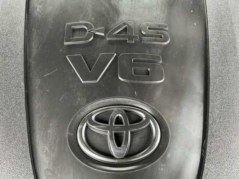 Used 2020 Toyota Tacoma SR5 AWD/4WD image 25