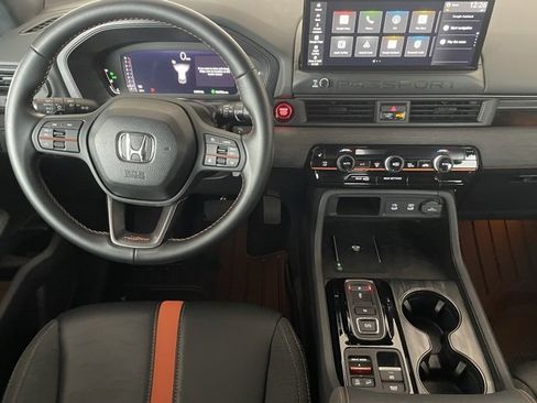 Certified 2026 Honda Passport TrailSport image 15