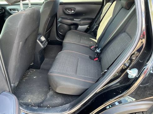 Used 2024 Honda HR-V Sport image 3