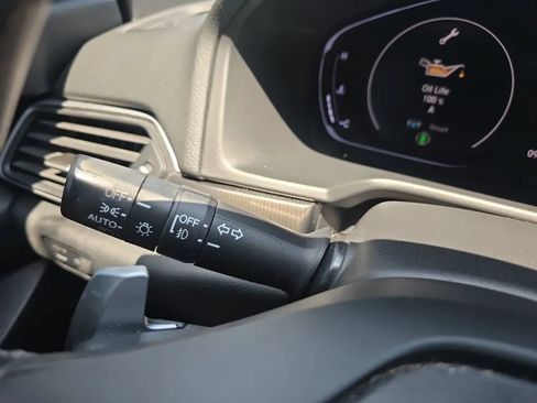 Used 2019 Honda Accord Sport image 20