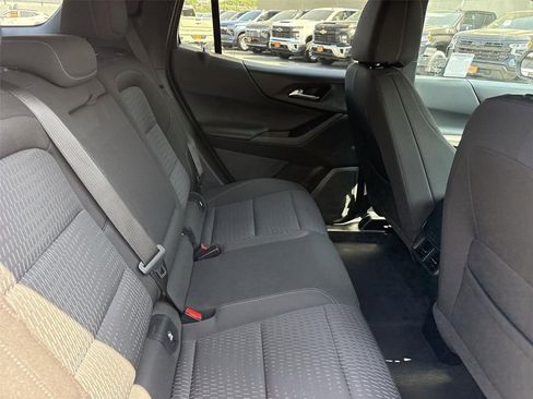 Used 2025 Chevrolet Equinox LT FWD image 24