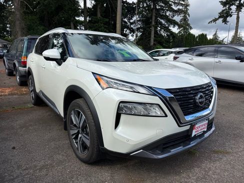 Certified 2023 Nissan Rogue SL w/ SL Premium Package AWD/4WD image 4