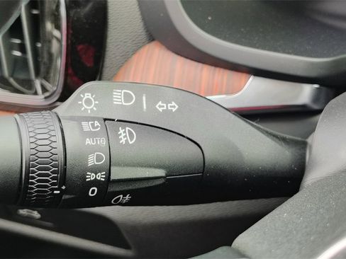 New 2026 Volvo V60 B5 Cross Country Plus w/ Protection Package Premier image 19