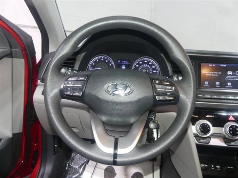 Used 2019 Hyundai Elantra SEL w/ Cargo Package image 30