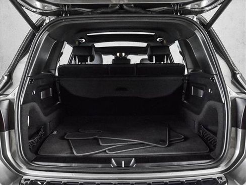 Certified 2026 Mercedes-Benz GLB 250 4MATIC w/ Sun & Sound Package image 6