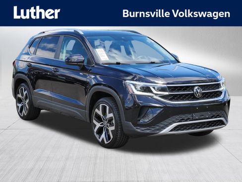 Used 2023 Volkswagen Taos SEL AWD/4WD image 1