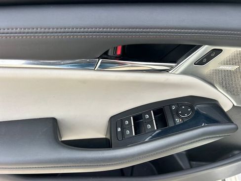 Used 2020 MAZDA MAZDA3 Hatchback w/ Preferred Package image 32