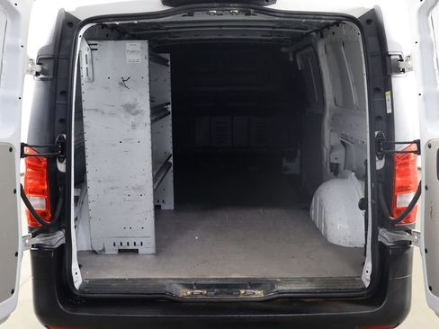Used 2018 Mercedes-Benz Metris image 8
