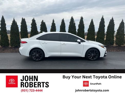 Certified 2024 Toyota Corolla SE w/ SE Premium Package image 1