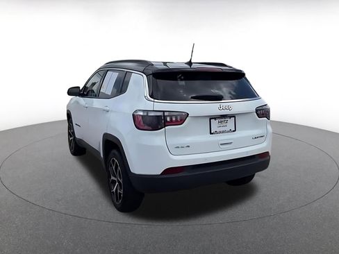 Used 2025 Jeep Compass Limited AWD/4WD image 11
