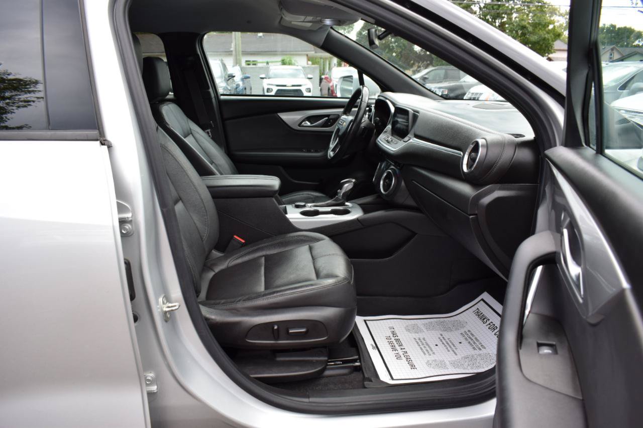 Used 2020 Chevrolet Blazer LT FWD image 32