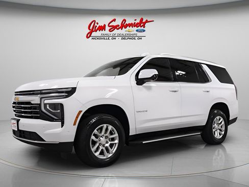 Used 2025 Chevrolet Tahoe LT image 3