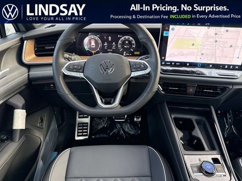 New 2026 Volkswagen Tiguan SEL R-Line AWD/4WD image 12