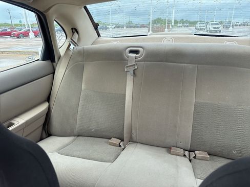 Used 2006 Ford Taurus SE image 10