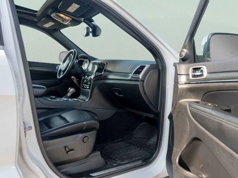 Used 2020 Jeep Grand Cherokee Limited image 49