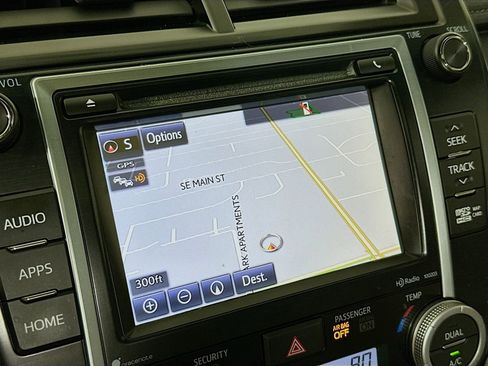 Used 2014 Toyota Camry XLE image 13