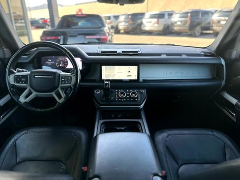 Used 2020 Land Rover Defender 110 HSE image 15