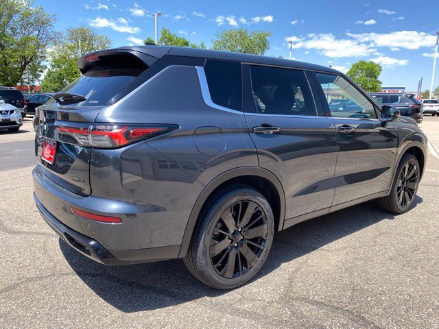 New 2026 Mitsubishi Outlander LE AWD/4WD image 5