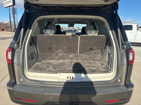 Used 2019 Lincoln Navigator Black Label w/ Cargo Package image 5