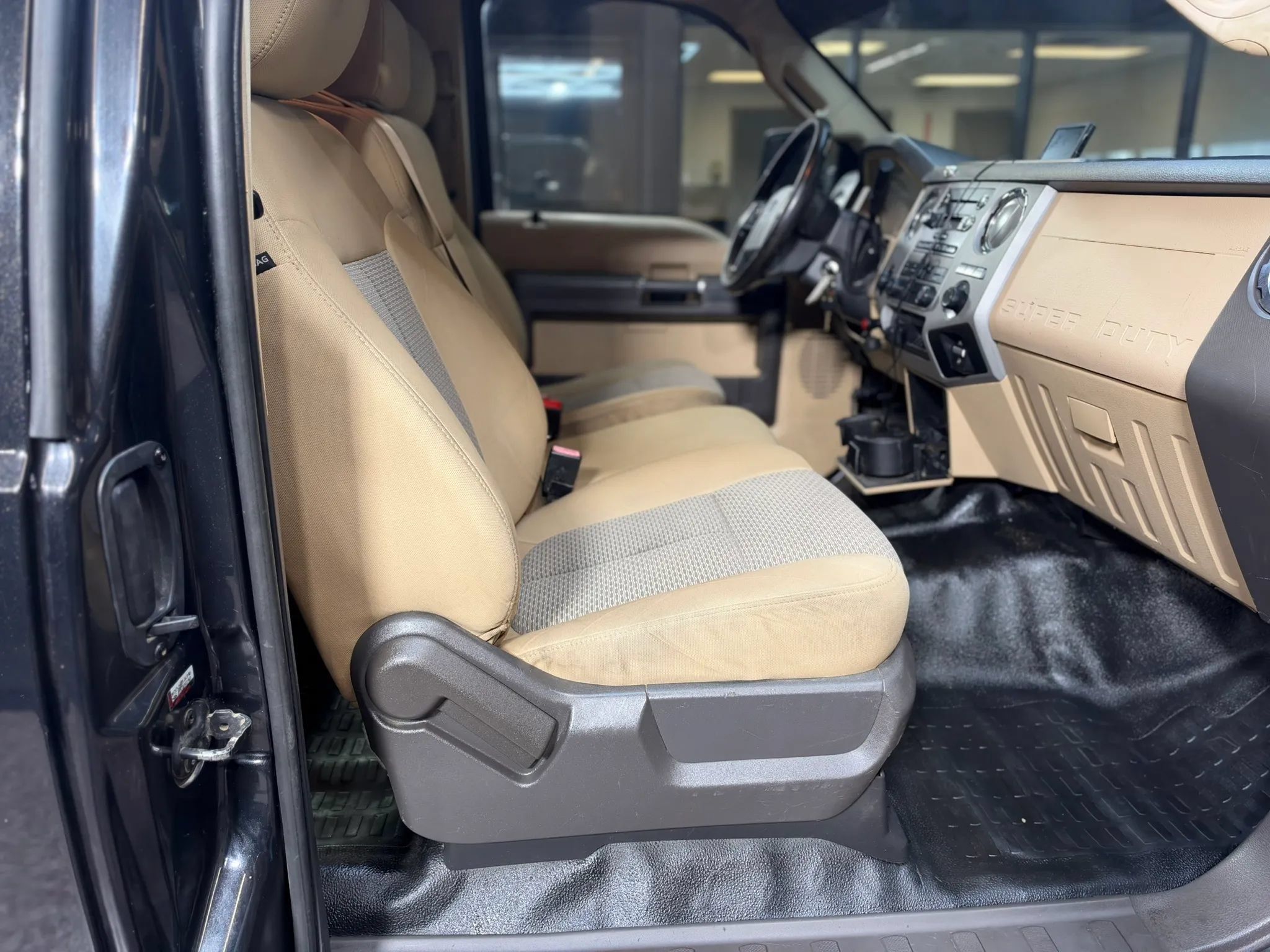 Used 2014 Ford F250 XLT AWD/4WD image 25