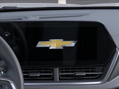New 2026 Chevrolet Trax LT w/ LT Convenience Package FWD image 23