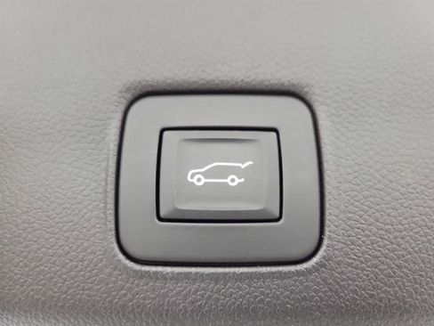 Used 2024 Chevrolet TrailBlazer RS w/ Convenience Package image 8