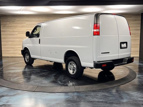 Used 2021 Chevrolet Express 2500 w/ Driver Convenience Package image 16