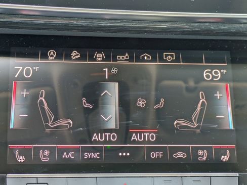 Used 2019 Audi Q8 Premium Plus w/ Premium Plus image 24