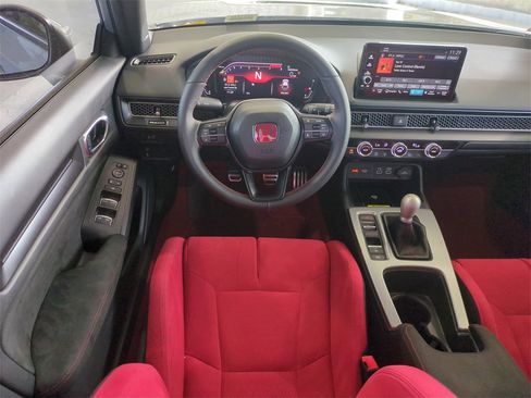 Used 2025 Honda Civic Type R image 17