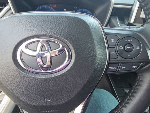 Certified 2026 Toyota Corolla Cross XLE AWD/4WD image 12