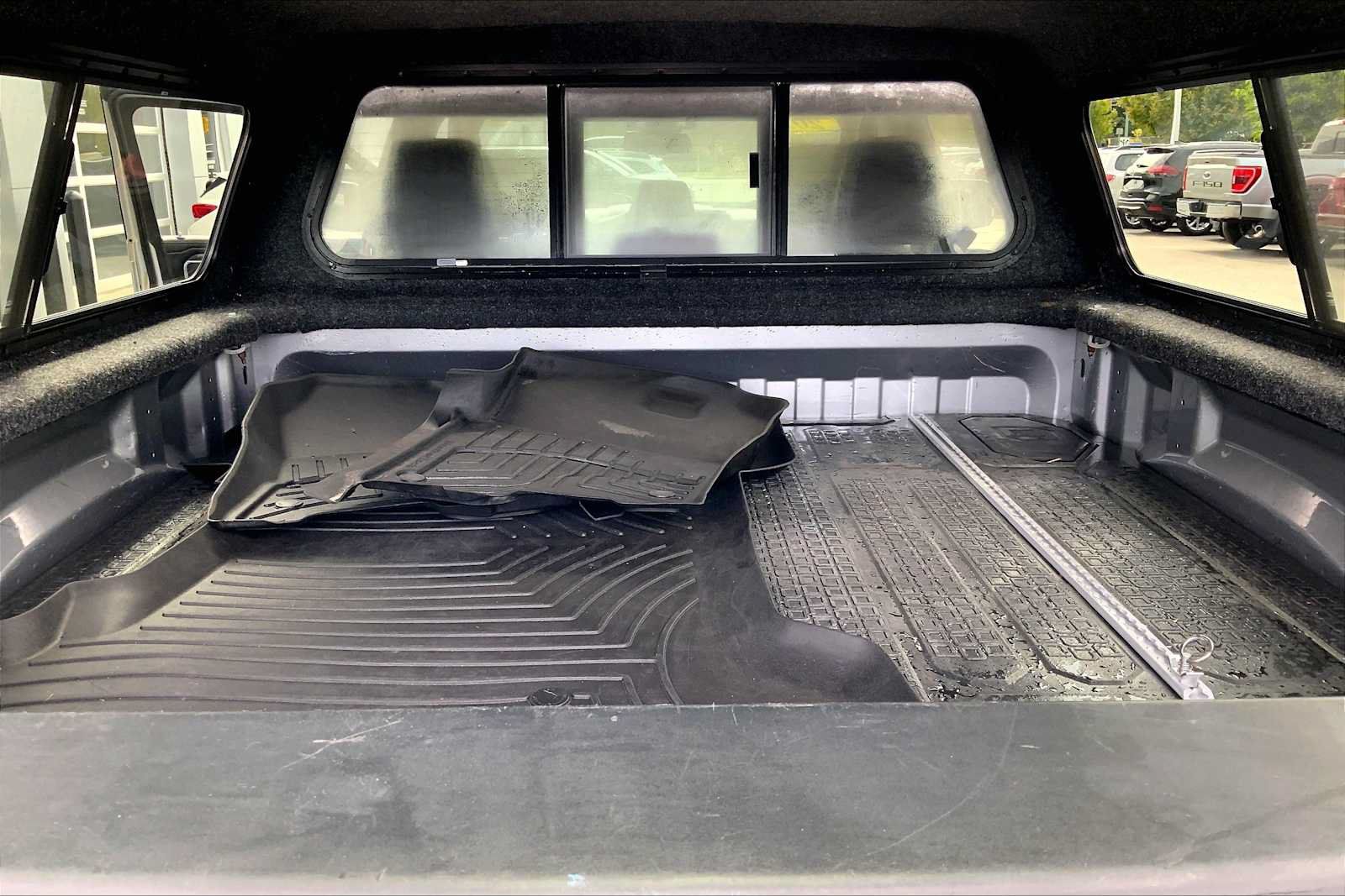 Used 2019 RAM 1500 Laramie AWD/4WD image 33