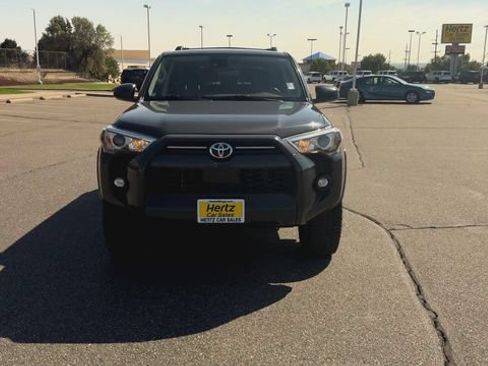 Used 2024 Toyota 4Runner SR5 AWD/4WD image 3