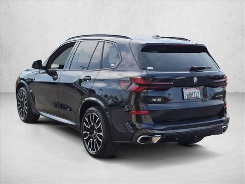Used 2026 BMW X5 xDrive40i w/ M Sport Package AWD/4WD image 8