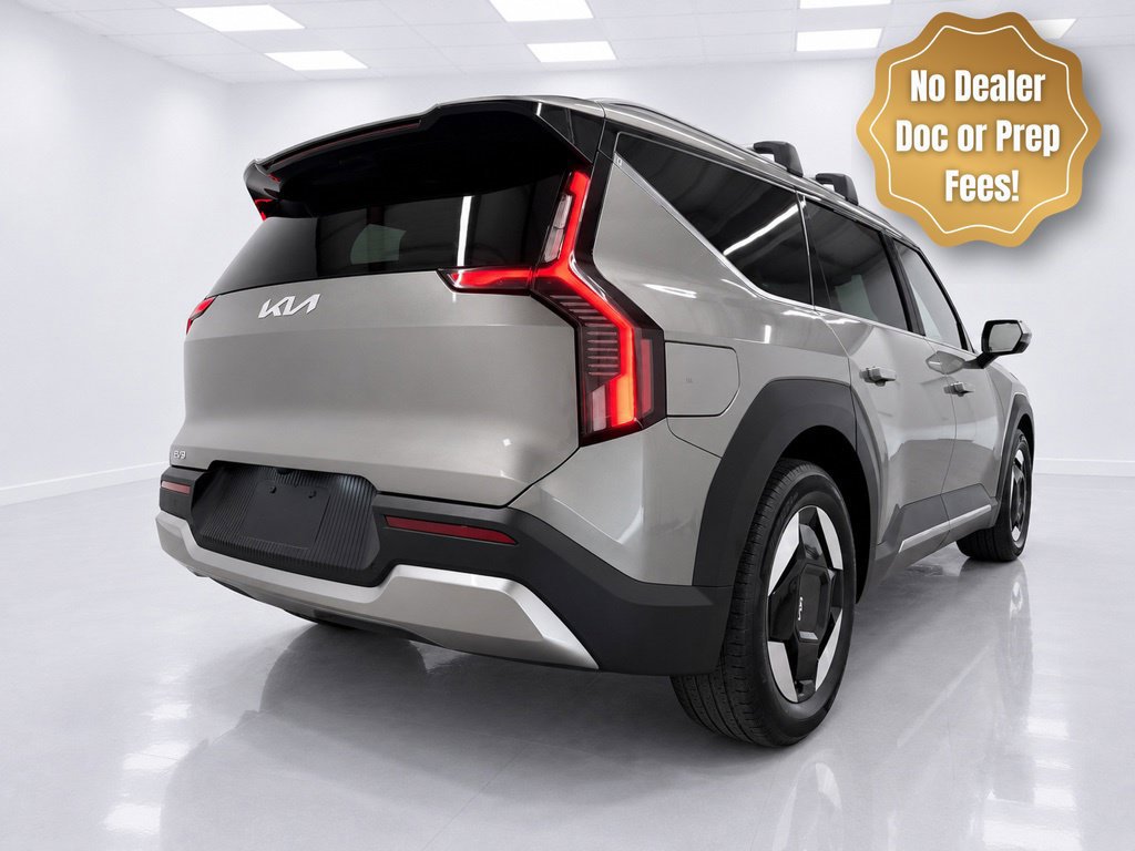 Used 2024 Kia EV9 Wind AWD/4WD image 3