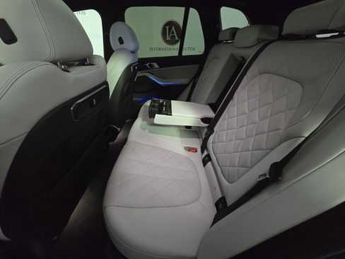 Used 2024 BMW X5 xDrive40i image 12