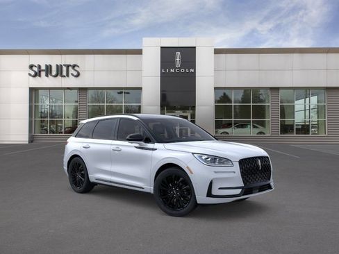 New 2026 Lincoln Corsair Reserve image 7